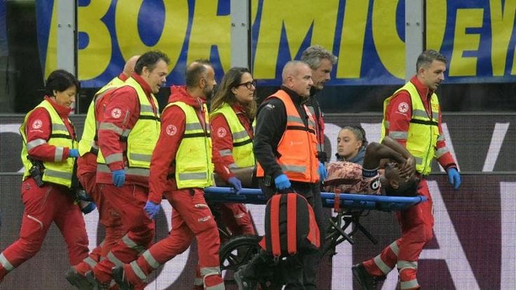 Toro in dieci trafitto da tre gol di Thuram. Zapata esce in barella