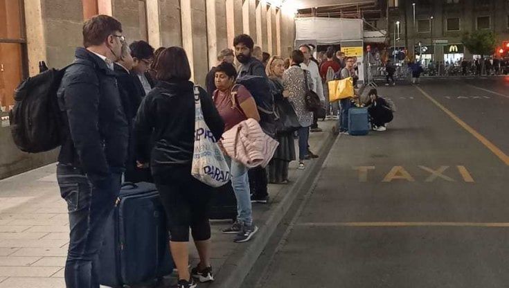 Nardella sui taxi: “Turni da rivedere”. E non esclude l’aumento delle licenze
