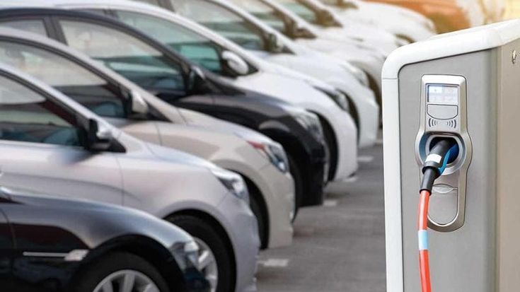 In 20 anni i listini delle auto sono raddoppiati. Ecco perché