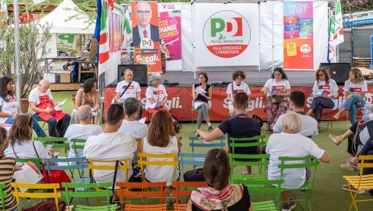 Telefono o citofono, così opereranno i volontari del voto targati Pd: “Bisogna convincere”