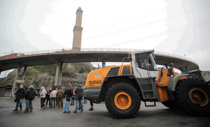 La rivolta dei 'carbonin', bloccato il Terminal Rinfuse