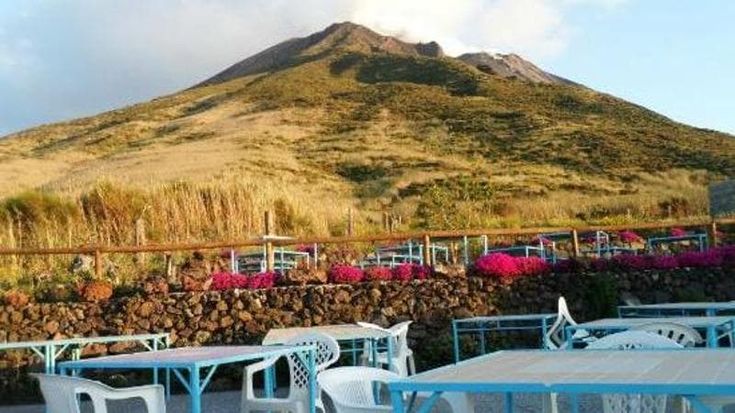 Stromboli, chiude l’Osservatorio. I giudici dicono no alla richiesta di sanatoria per abusi edilizi