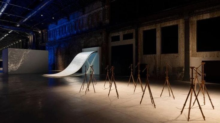 Exposed cambia: la guida artistica passa a Camera