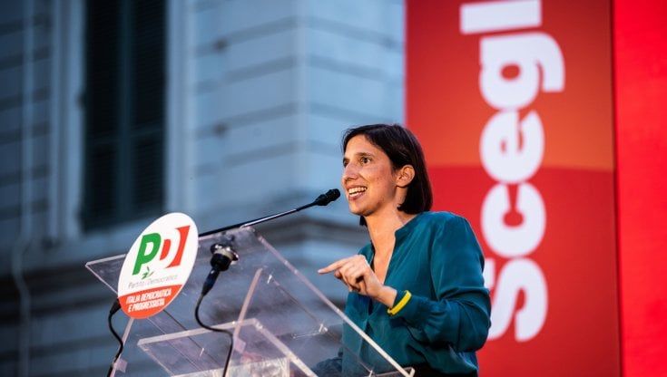 Elly Schlein: "Ripartiamo dalle donne, il nostro lavoro crea Pil. Anche in Sicilia è possibile"
