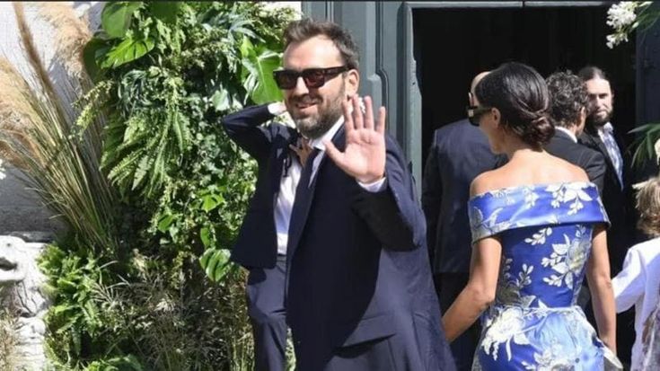 Giorgia Cardinaletti e Cesare Cremonini insieme alle nozze di Pecco Bagnaia: la coppia resiste (e lui se la canta)