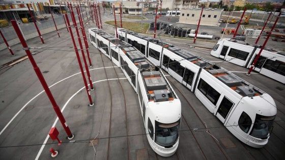 Recovery Fund, Palermo presenta 64 progetti: tram, bus elettrici, aree verdi