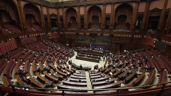 Cura Italia: ok Camera a fiducia con 298 sì
