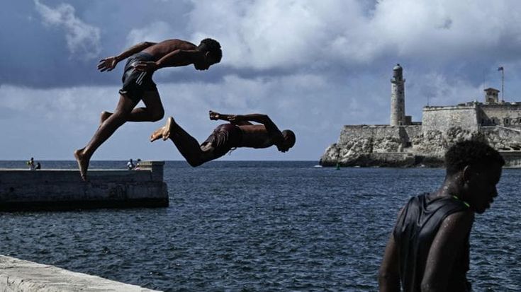 Sospesi prima del tuffo