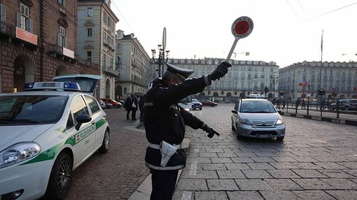 Il piano del governo: stop ai diesel Euro 5. Rinviato di due anni con misure antismog