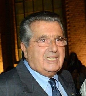 De Benedetti: "L'articolo 18 &egrave; un problema minore"