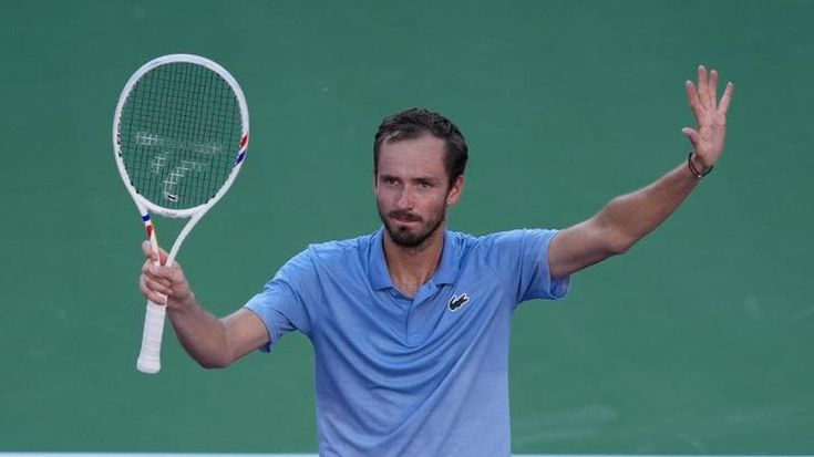 Medvedev fugge dalla guerra e va in finale con Sinner a Indian Wells: "Come in un film di Hollywood"