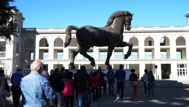 Giornate del Fai di primavera, 24 mila visitatori ai beni in città. Al top Palazzo Clerici, successo per l'ippodromo