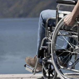 Cassazione: "Obbligo bancomat accessibili a disabili"