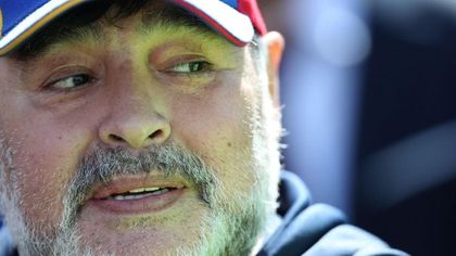 Maradona, dal medico alla moda alla psichiatra che raccontava bugie: chi sono le otto persone rinviate a giudizio per la morte del Pibe de Oro