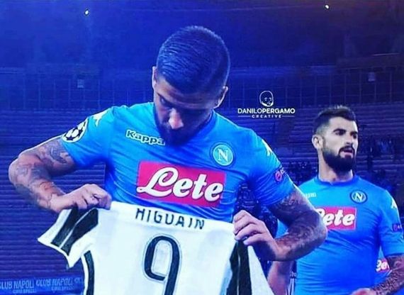 Insigne 'sbaglia' la dedica a Milik. Il web si scatena e fioccano i fotomontaggi