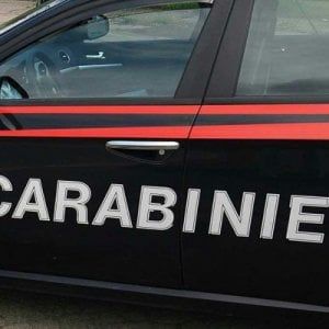 Orbassano , stalker insegue la sua ex fino alla caserma dei carabinieri: arrestato