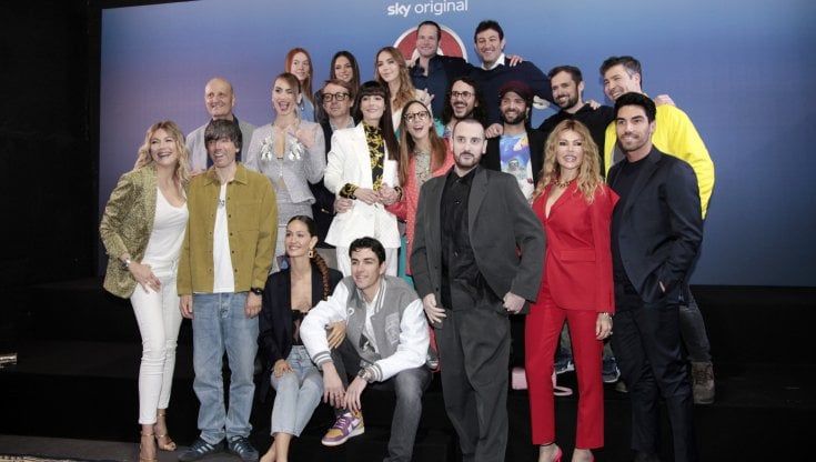'Pechino Express' con Costantino viaggiare è più glamour