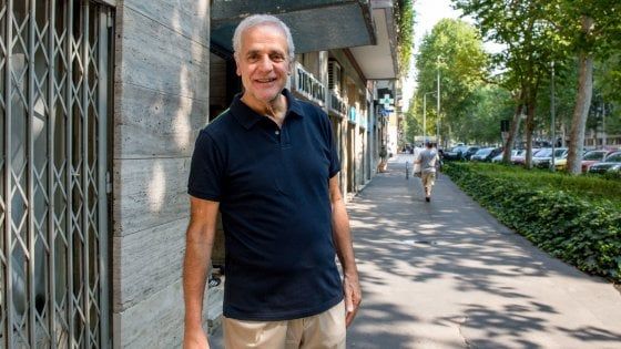 Formigoni in piazza per il No al Referendum, la 'difesa' dei Radicali: "Nessuna riabilitazione, ma noi ascoltiamo tutti"