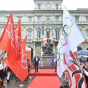 Staffetta olimpica nei quartieri e festa dei volontari per ricordare Torino 2006