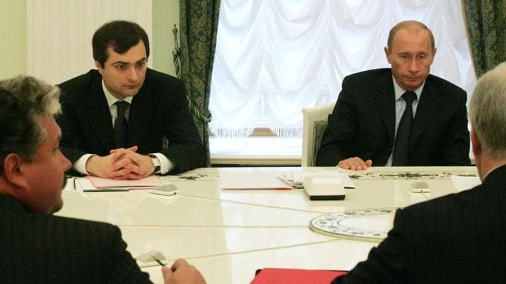 Ma il vero mago del Cremlino è Vladimir Putin
