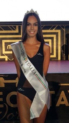 Concorso Miss Italia,  Nicole Ceretta, 18 anni, dall'Eur alle pre-finali 