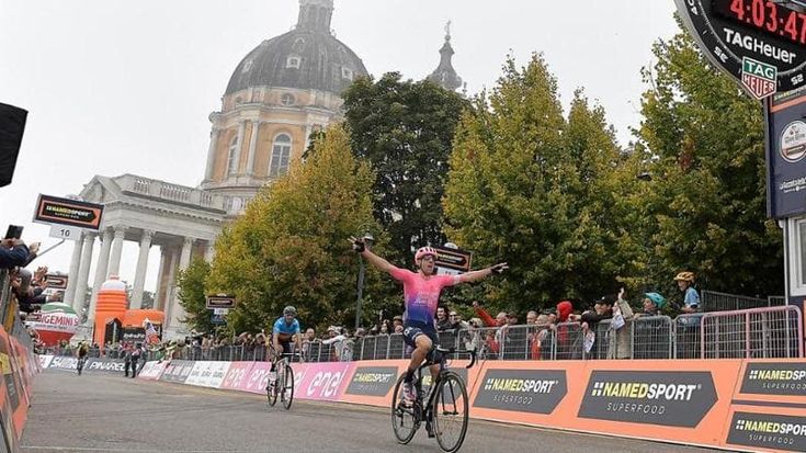 La Milano-Torino fa 150 anni: record storico per la classica di ciclismo, oggi tutti contro Red Bull