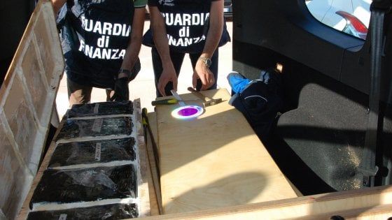 Maxioperazione internazionale antidroga fra Spagna e Italia : 19 arresti, sequestrate 5 tonnellate di stupefacenti