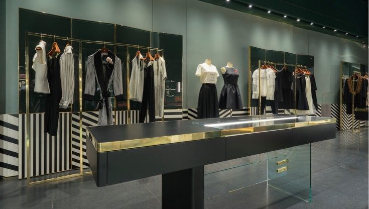 Lo shopping di lusso nell'estate della pandemia: Vuitton. Dior, Hermès e Prada tra i negozi più visitati