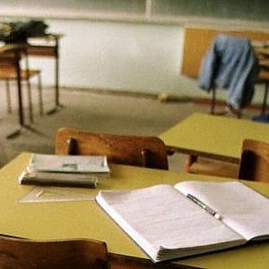 Scuola, ripartenza a settembre. Azzolina: "Tutti gli studenti avranno un'aula, le classi non saranno smantellate"