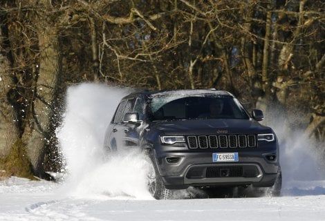 Nuova Jeep Grand Cherokee, avventura con stile