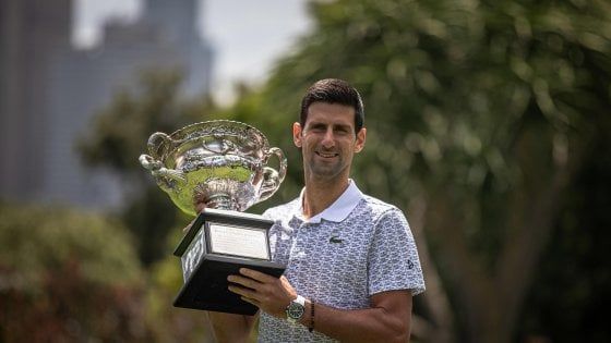 Tennis, classifiche: Djokovic torna sul trono mondiale. Berrettini ottavo, Fognini vede la top ten