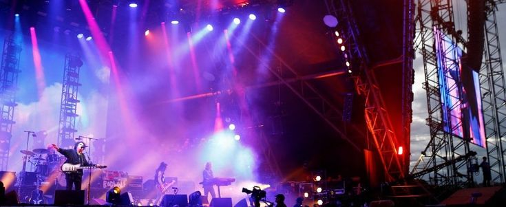 Glastonbury, si chiude la festa: le lacrime di Kylie Minogue e l'impegno di Sir David Attenborough