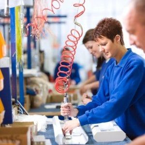 Europa fai di più per il lavoro, la richiesta di 3 europei su 4