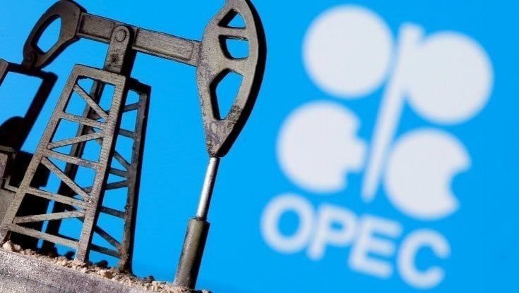 Petrolio, gli Usa contro i tagli dell’Opec: “Un errore, salirà l’inflazione”