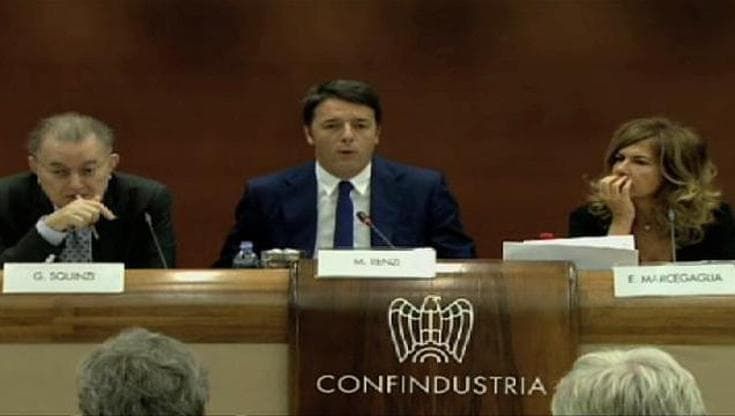 Renzi agli industriali europei: "Modifica art. 18 per stimolare investimenti"