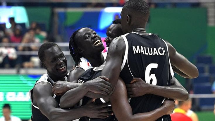 Mondiale basket, la favola del Sud Sudan: uno dei paesi più poveri del mondo ora può sognare