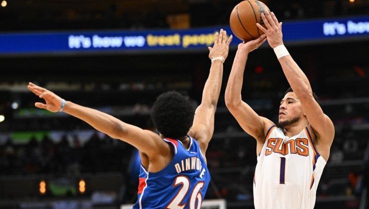 Nba: Phoenix riparte di slancio, LeBron torna e trascina i Lakers