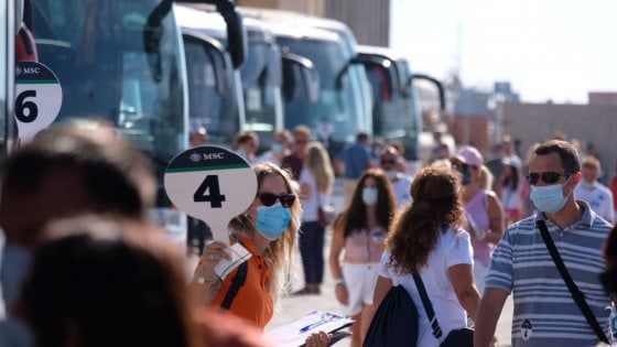 Palermo, arriva la prima crociera post Covid: città blindata per i turisti