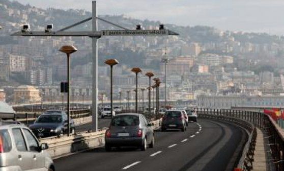 Forte Vento a Genova, domani sopraelevata chiusa alle moto