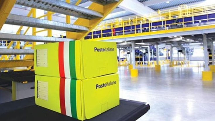 Poste, un veicolo a guida autonoma per consegnare pacchi e lettere