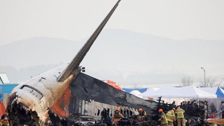 Disastro aereo in Corea, l’ombra dell’errore umano: “Spento motore ancora funzionante”