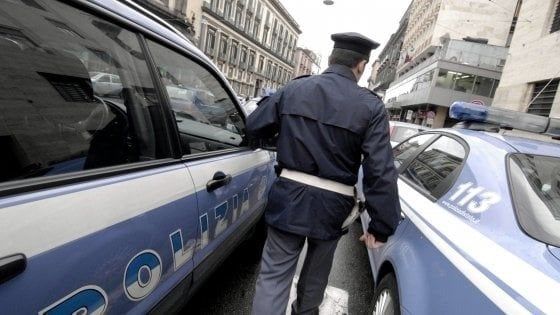 Camion spurgo a passo d'uomo, traffico in tilt a Firenze