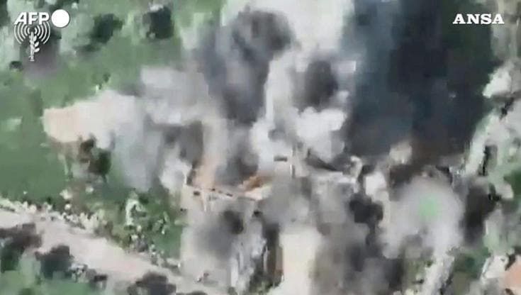 Libano, i militari israeliani: "Nelle ultime 24 ore colpiti 200 obiettivi di Hezbollah"