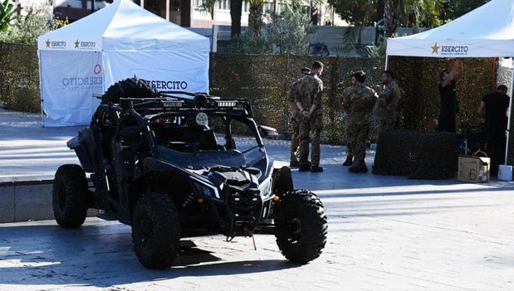 Il villaggio dell’Esercito e delle polemiche, il sindaco Lagalla lo conferma