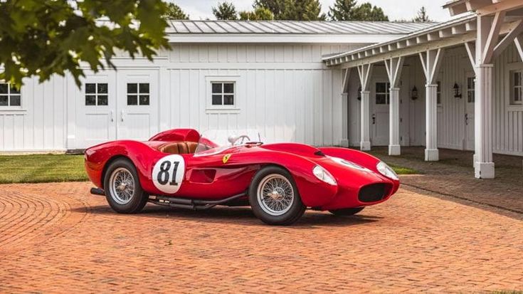 All’asta la 250 Testa Rossa del 1958, una delle Ferrari più belle di sempre. Valutazione da capogiro
