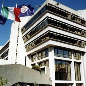 Regione Calabria, quattro poltrone per uno