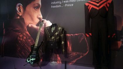 'My name is Prince', in mostra a Londra gli oggetti dell'artista