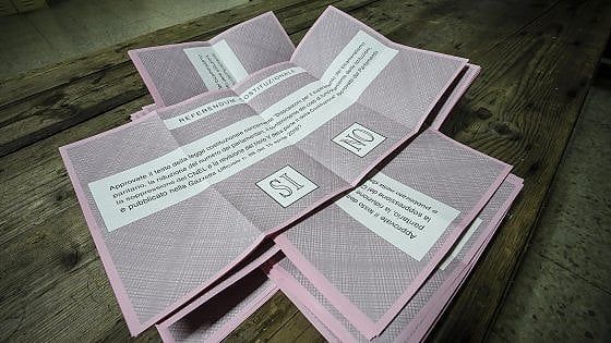 Referendum, via al voto tra le polemiche. Ecco come funzionano i seggi