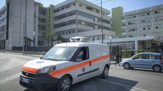 Coronavirus: via test rapidi Cardarelli, 3 positivi su 100