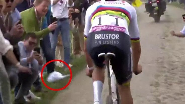 Roubaix, identificata la donna del cappellino: aveva tentato di far cadere Van der Poel